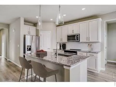Kitchen - 617 Noola St, Windsor, CO 80550 photo 2 of 2