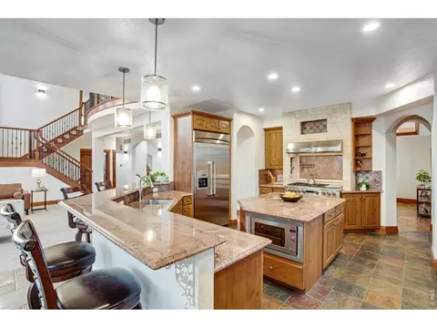 Kitchen - 559 Dove Ln, Berthoud, CO 80513 photo 2 of 4