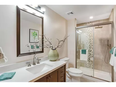 Bath - 559 Dove Ln, Berthoud, CO 80513 photo 4 of 4