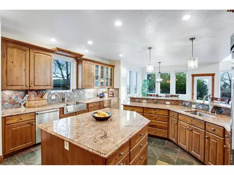 Kitchen - 559 Dove Ln, Berthoud, CO 80513 photo 4 of 4
