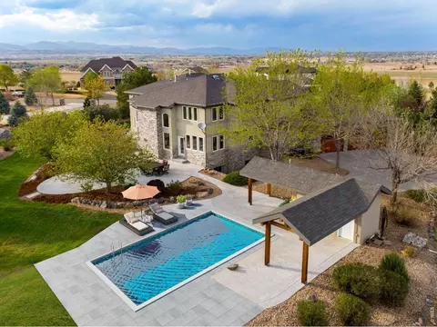 Exterior - 559 Dove Ln, Berthoud, CO 80513 photo 3 of 10
