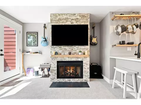 Living - 3025 Broadway St #10, Boulder, CO 80304 photo 2 of 4