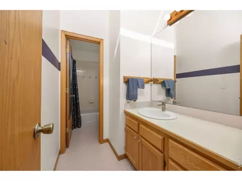 Bath - 99 Arroyo Chico, Boulder, CO 80302 photo 5 of 5