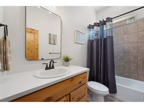Bath - 1584 Thundercloud Dr, Windsor, CO 80550 photo 2 of 3