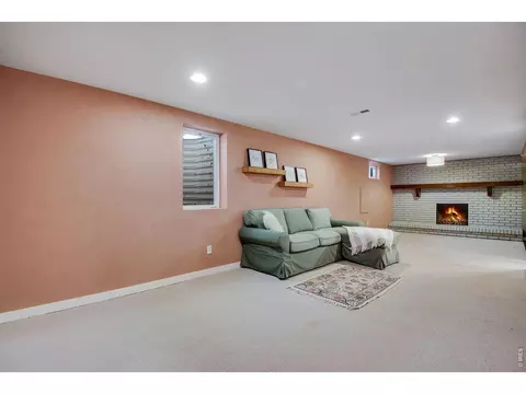 Living - 7618 Aberdeen Way, Boulder, CO 80301 photo 4 of 4