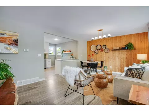 Living - 7618 Aberdeen Way, Boulder, CO 80301 photo 2 of 4