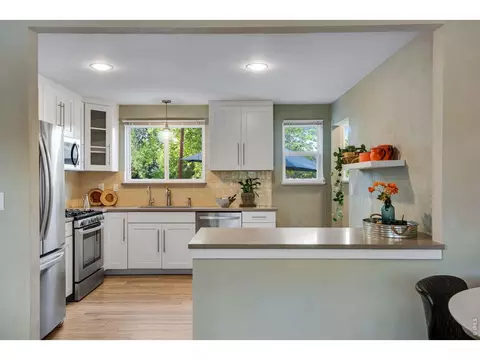 Kitchen - 7618 Aberdeen Way, Boulder, CO 80301 photo 1 of 7