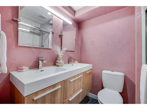 Bath - 7618 Aberdeen Way, Boulder, CO 80301 photo 2 of 3