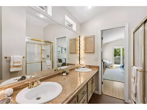Bath - 3356 Sentinel Dr, Boulder, CO 80301 photo 1 of 4
