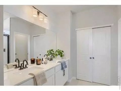 Bath - 678 Noola St, Windsor, CO 80550 photo 2 of 3