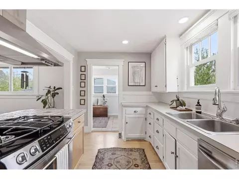 Kitchen - 3115 Broadway St, Boulder, CO 80304 photo 2 of 2