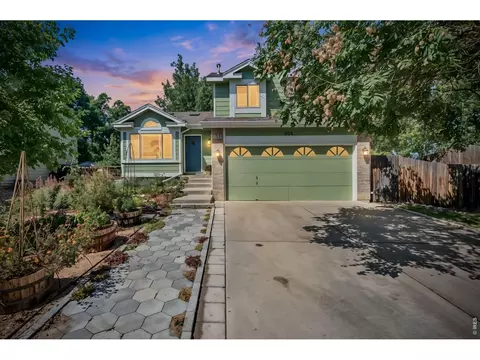906 Deer Creek Ln, Fort Collins, CO 80526