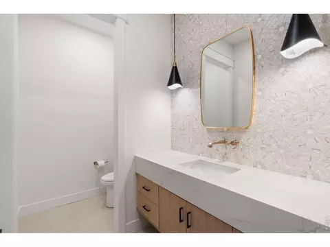 Bath - 2311 Sugarloaf Rd, Berthoud, CO 80513 photo 11 of 11