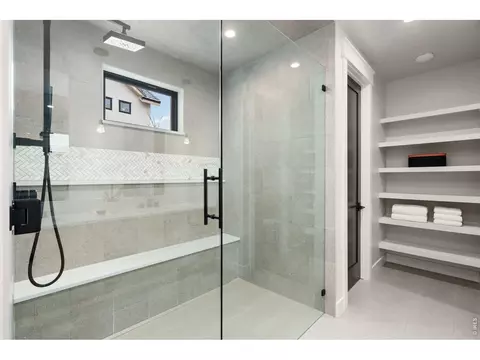Bath - 2311 Sugarloaf Rd, Berthoud, CO 80513 photo 2 of 11