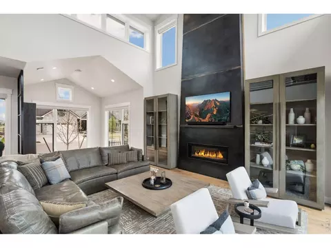 Living - 2311 Sugarloaf Rd, Berthoud, CO 80513 photo 3 of 7