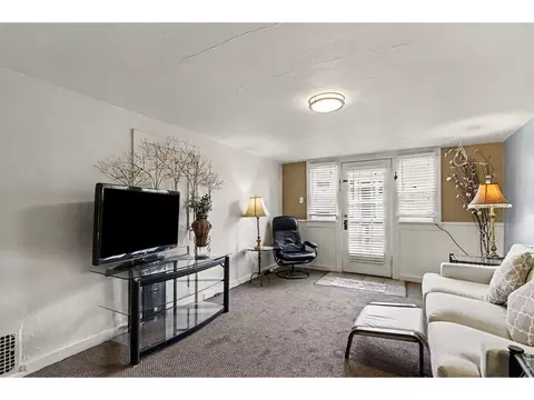 Living - 1125 Maxwell Ave, Boulder, CO 80304 photo 5 of 5