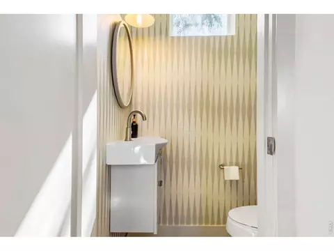Bath - 835 Forest St, Denver, CO 80220 photo 3 of 3