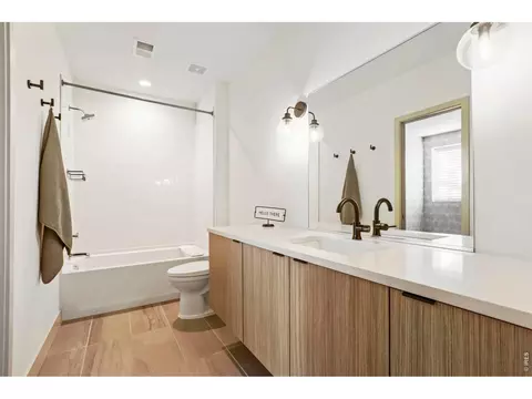 Bath - 835 Forest St, Denver, CO 80220 photo 1 of 3