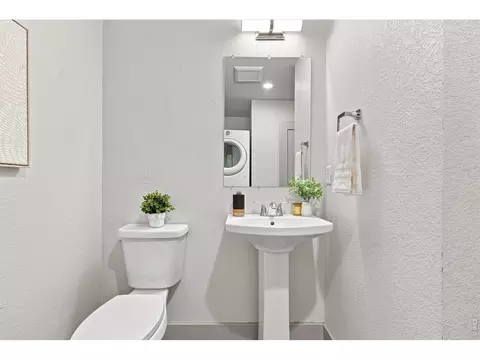 Bath - 14956 E Hampden Ave, Aurora, CO 80014 photo 1 of 7