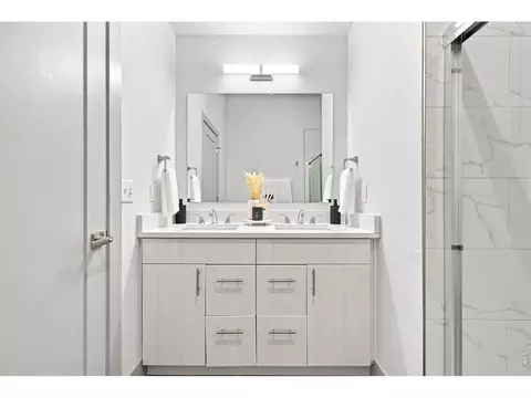 Bath - 14956 E Hampden Ave, Aurora, CO 80014 photo 4 of 7