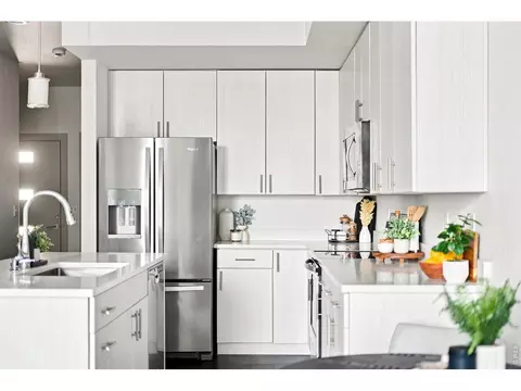 Kitchen - 14956 E Hampden Ave, Aurora, CO 80014 photo 3 of 11