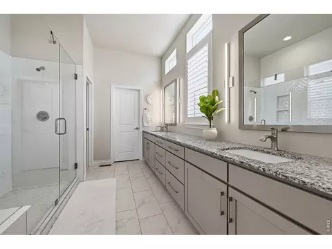 Bath - 19085 W 94th Ave, Arvada, CO 80007 photo 2 of 3