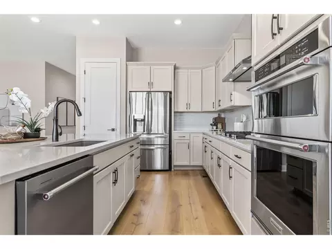Kitchen - 3043 Newfound Lake Rd, Berthoud, CO 80513 photo 2 of 3