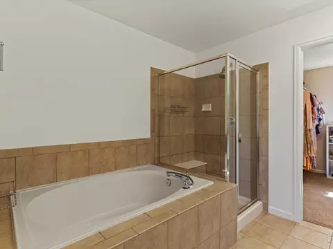 Bath - 2215 Creekside Dr, Longmont, CO 80504 photo 3 of 5