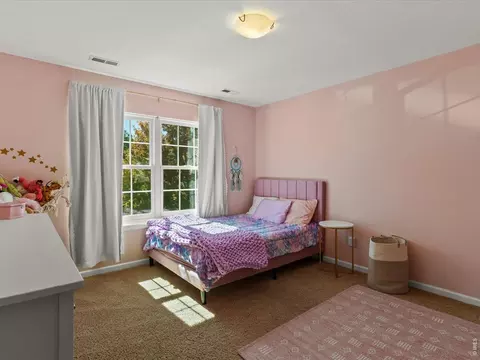Bedroom - 2215 Creekside Dr, Longmont, CO 80504 photo 5 of 9