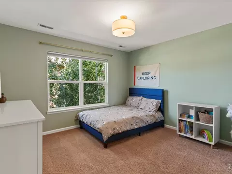 Bedroom - 2215 Creekside Dr, Longmont, CO 80504 photo 3 of 9