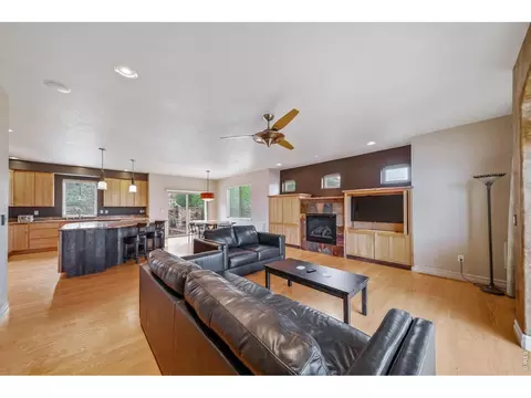 Living - 621 1st Ave, Lyons, CO 80540 photo 2 of 4