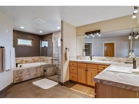 Bath - 621 1st Ave, Lyons, CO 80540 photo 1 of 3