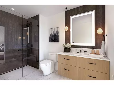 Bath - 2540 Spruce St #E, Boulder, CO 80302 photo 1 of 1