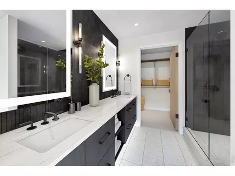 Bath - 2051 26th St #D, Boulder, CO 80302 photo 1 of 1
