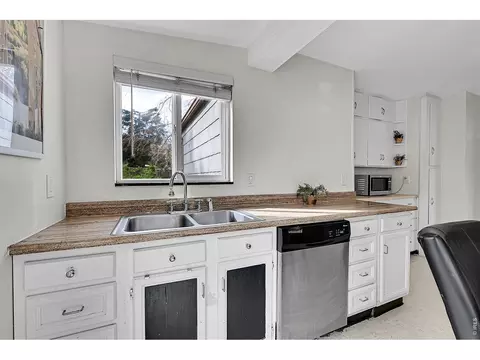 Kitchen - 1850 Iris Ave, Boulder, CO 80304 photo 2 of 3