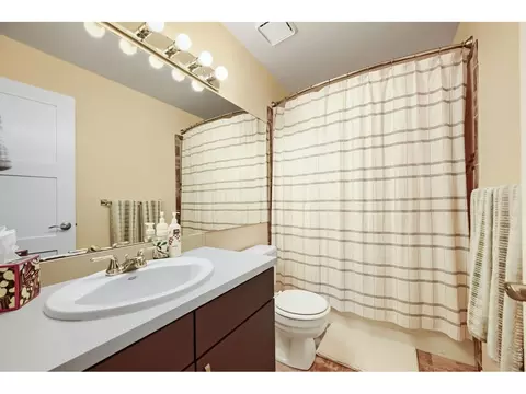 Bath - 2710 Winding Trail Dr, Boulder, CO 80304 photo 3 of 3