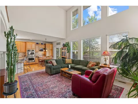 Living - 122 Peregrine Ln, Lyons, CO 80540 photo 3 of 6