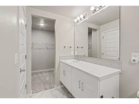 Bath - 362 Bozeman Trl, Ault, CO 80610 photo 1 of 3
