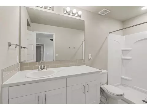 Bath - 362 Bozeman Trl, Ault, CO 80610 photo 3 of 3