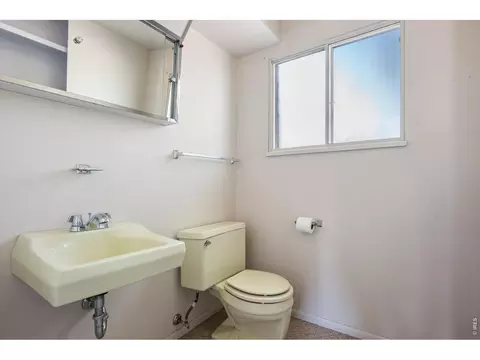 Bath - 4435 Grinnell Ave, Boulder, CO 80305 photo 2 of 2