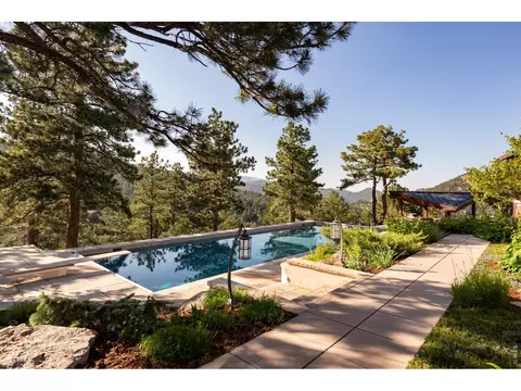 Exterior - 1530 Timber Ln, Boulder, CO 80304 photo 2 of 11