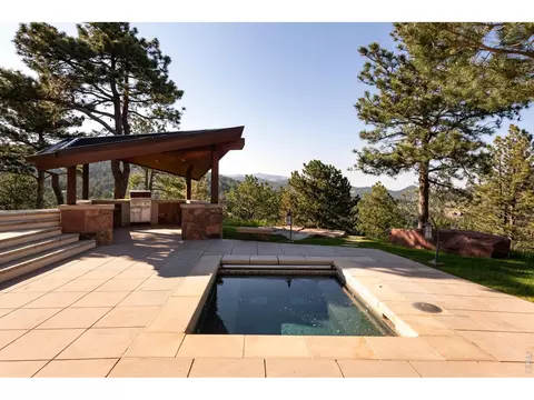 Exterior - 1530 Timber Ln, Boulder, CO 80304 photo 6 of 11