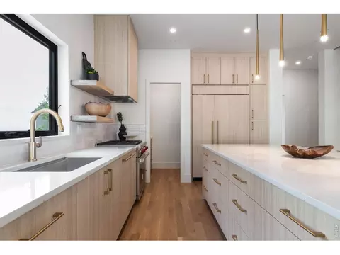 Kitchen - 5354 2nd St, Boulder, CO 80304 photo 5 of 7