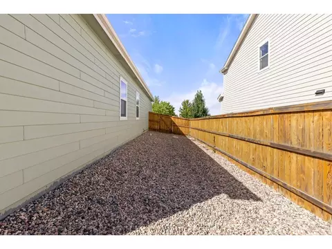 Exterior - 973 Ranchhand Dr, Berthoud, CO 80513 photo 7 of 10