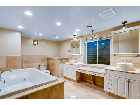 Bath - 149 Beacon Way, Windsor, CO 80550 photo 4 of 6