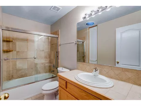 Bath - 149 Beacon Way, Windsor, CO 80550 photo 3 of 6
