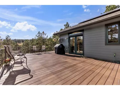 Exterior - 165 Bison Dr, Boulder, CO 80302 photo 3 of 5