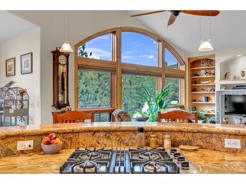 Kitchen - 165 Bison Dr, Boulder, CO 80302 photo 3 of 7