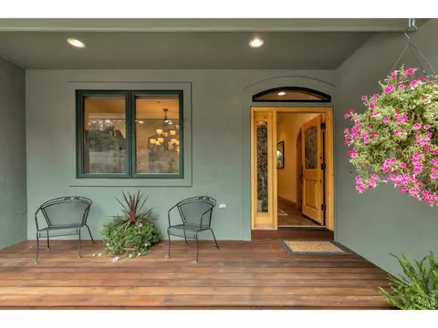 Exterior - 165 Bison Dr, Boulder, CO 80302 photo 2 of 5