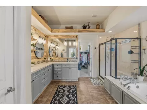 Bath - 25042 E Davies Dr, Aurora, CO 80016 photo 2 of 4